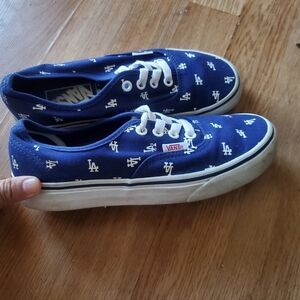 Vans Los Angeles MLB Dodgers Authentic Sneakers,  Mens Size 4 Womans 5.5